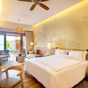 Pool Beach King Suite